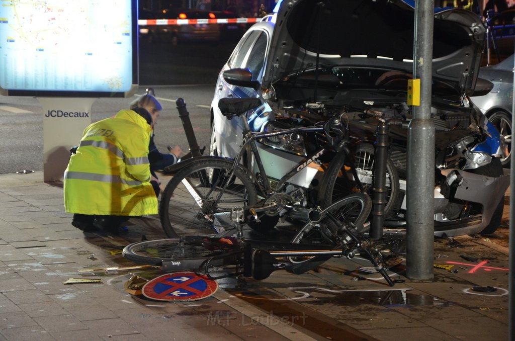 VU Pol Pkw Koeln Mitte Hahnenstr Im Laach P134.JPG